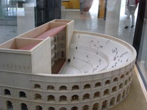 Theatre Antique im Museum Rekonstruktion